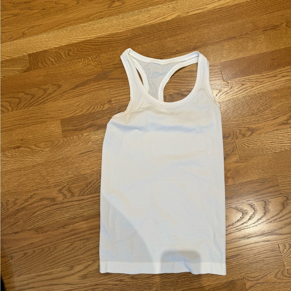 Lululemon normal length swiftly tank